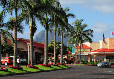 No Ka Oi’s landscape renovation of Kukui Grove Center focused on creating an impressive entryway.
